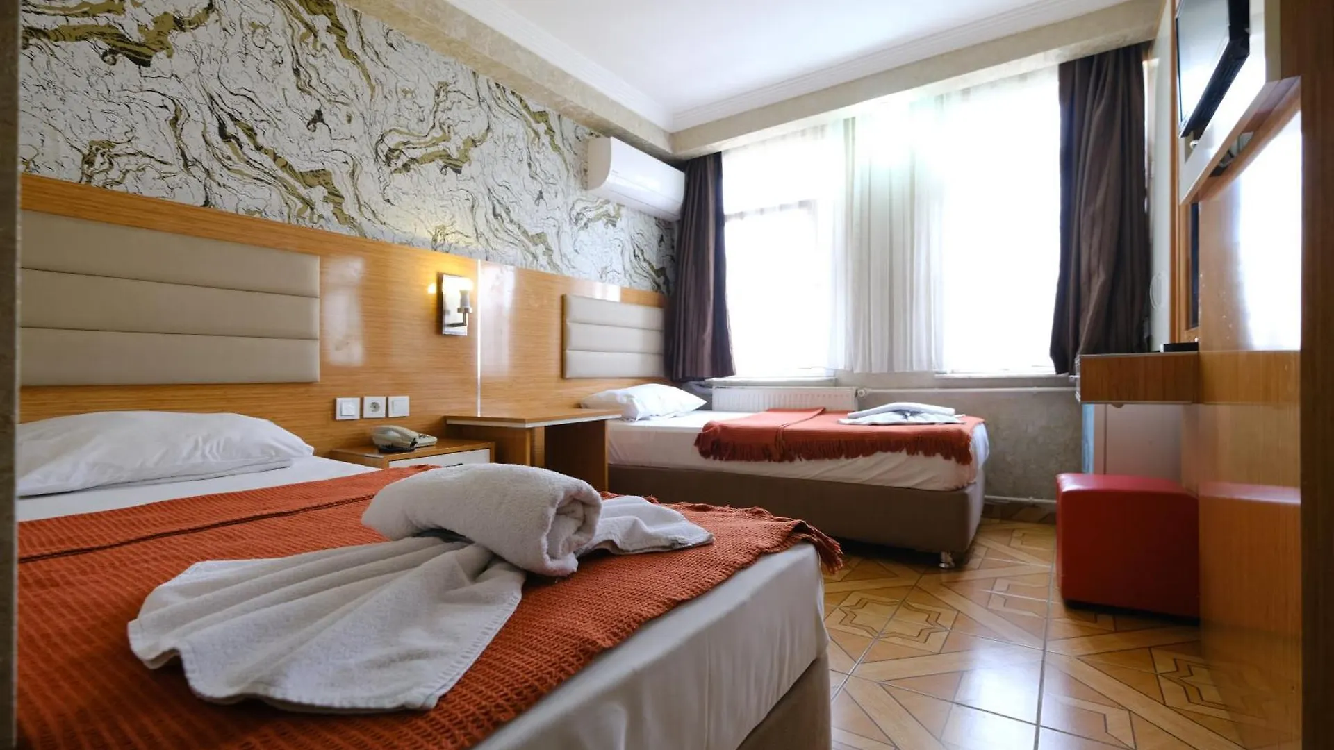 Oezbek Hotel Butik イスタンブール